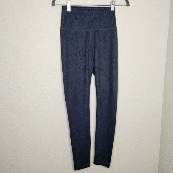 AllFenix Blue Snake Print Compression Leggings Size Medium - Picture 2 of 7
